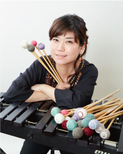 �]��������